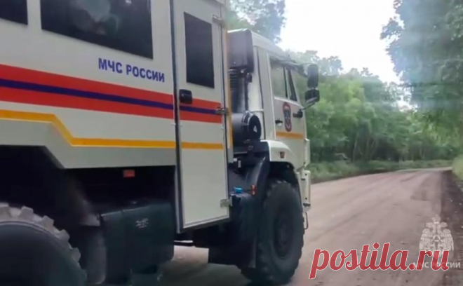Членов экспедиции РГО на Камчатке эвакуировали на базу МЧС. Лагерь участников экспедиции РГО был поврежден, но люди не пострадали, они в безопасности. Решение о продолжении экспедиции примут после оценки ущерба