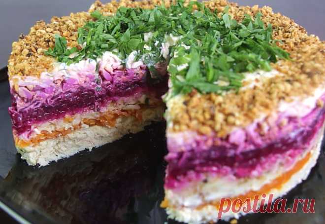 Салат Генерал из обычных продуктов Очень нежный на вкус салат, который будем готовить из простых ингредиентов. Вам... На вкус и цвет,как говорится..