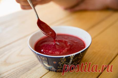 Vytaro Radzevičiaus „Pasaulio puodai“: improvizacija čatnių tema | Maistas | 15min.lt