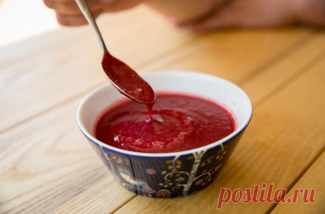 Vytaro Radzevičiaus „Pasaulio puodai“: improvizacija čatnių tema | Maistas | 15min.lt