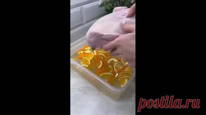 Готовим запеченную yтку

Какие продукты нужны:
Тушка утки 2,5 кг.
Зеленые яблоки 2 шт.
Для рассола: 
Показать ещё