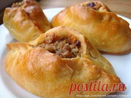 РАССТЕГАЙЧИКИ С МЯСКОМ ХОТИТЕ ?......

Расстегаи.