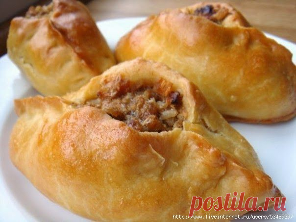РАССТЕГАЙЧИКИ С МЯСКОМ ХОТИТЕ ?......

Расстегаи.