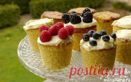 Кокосовые капкейки со свежими ягодами | Кулинарные рецепты от «Едим дома!»