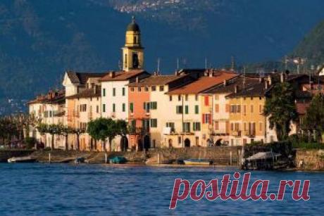 Тичино: диковинные уголки райского местечка - Русская Швейцария Кратчайший путь Сен-Готардский тоннель (и автомобильный, и железнодорожный) является самым коротким путем в «солнечную гостиную» Швейцарии — единственный италоязычный кантон Тичино (Ticino, ит.; Tessin, нем., фр.). Это кратчайший наземный путь из Италии на север Европы. И никто не верит, что он на пару лет может быть закрыт для основательного переоснащения. Власти предупреждают об этом который год, но альтерна...