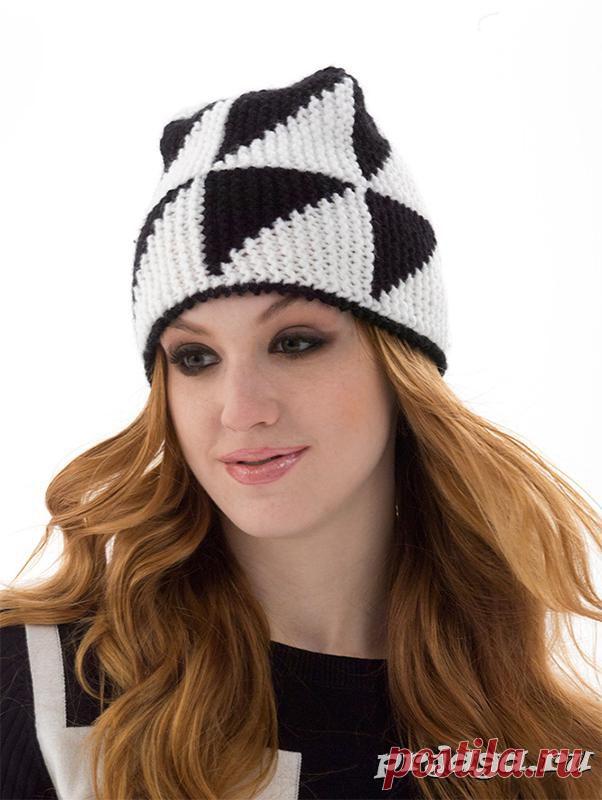 Молодежная шапка спицами