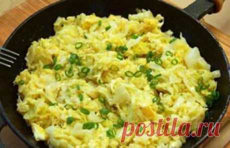 Вкуснейшая жареная капуста с яйцом Это капуста может выступить как гарниром, так и самостоятельным блюдом
