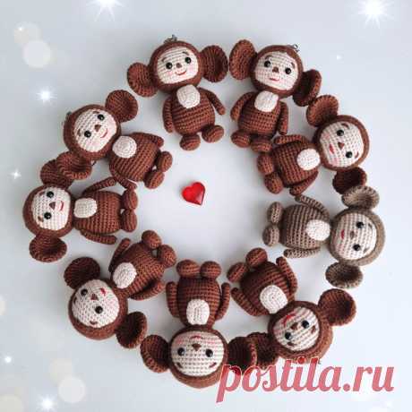 PDF Чебурашка крючком. FREE crochet pattern; Аmigurumi toy patterns. Амигуруми схемы и описания на русском. Вязаные игрушки и поделки своими руками #amimore - маленький Чебурашка из детского мультфильма Крокодил Гена и его друзья, персонаж из детского мультика.