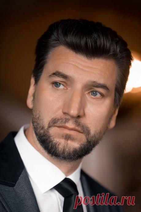 Александр Устюгов