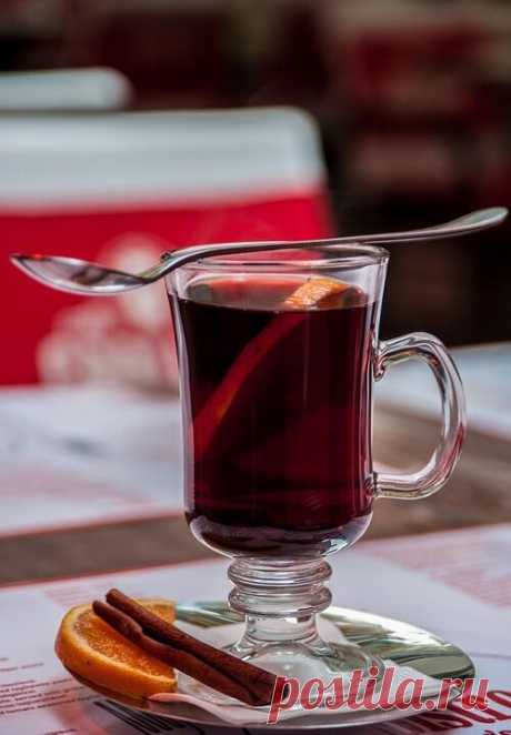 Глинтвейн в домашних условиях: 3 варианта пряного напитка | FoodOboz