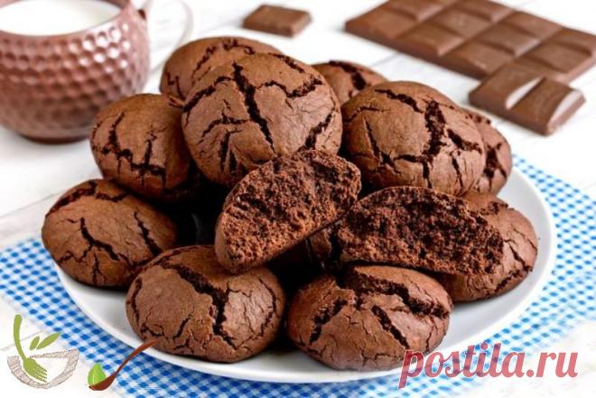 Шоколадное печенье с кукурузной мукой - Мир салатов Хотите попробовать вкуснейшее шоколадное печенье ? Вкус и аромат у него очень насыщенный, шоколадный-прешоколадный. Благодаря кукурузной муке