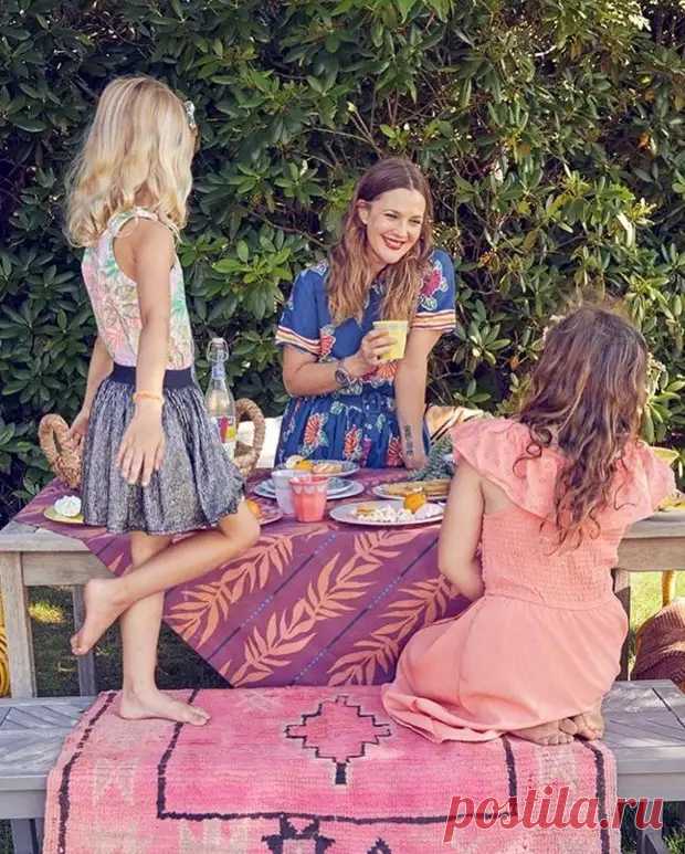 Фотосессия Дрю Бэрримор с дочурками для журнала Domino Kids