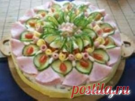 Торт с ветчиной на закуску для праздничного стола, рецепт с фото