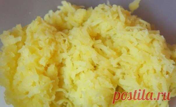 Картофельные палочки с сыром - оригинальная закуска из доступных продуктов! Возни не много, результат покорит и удивит!