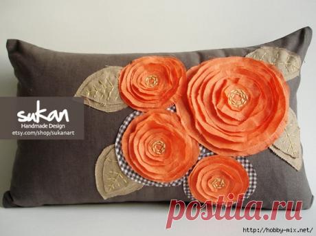 Красивые подушки с цветочным декором. Идеи.