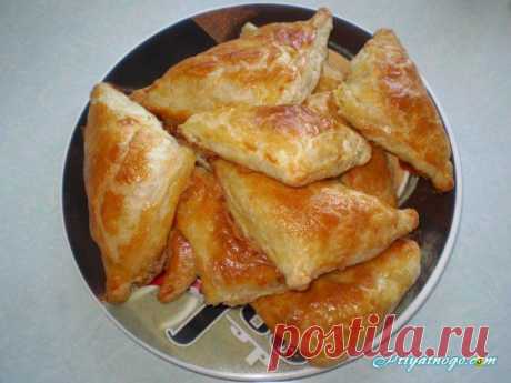Пирожки слоёные с сыром