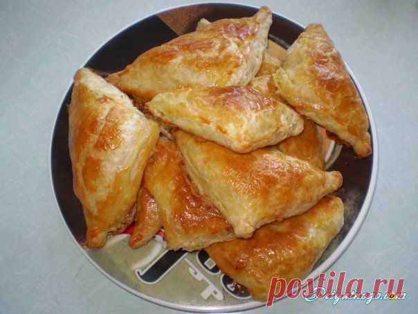 Пирожки слоёные с сыром