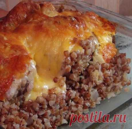 Курица, запеченная с гречкой