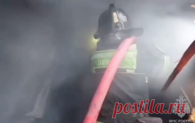 В Мытищах потушили пожар на складе. Причина возгорания устанавливается