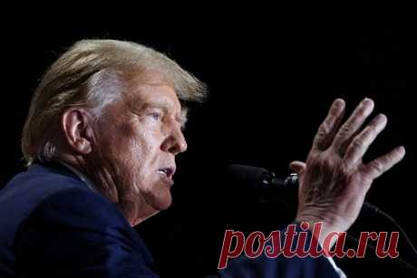 Трамп назвал премьера Венгрии великим лидером. Бывший президент США Дональд Трамп назвал премьер-министра Венгрии Виктора Орбана великим лидером. «Для меня было честью принимать Виктора Орбана и его прекрасную дочь Клару в качестве моих гостей в Мар-а-Лаго вчера вечером. Виктор — великий лидер, которого уважают во всем мире», — отметил бывший американский лидер.