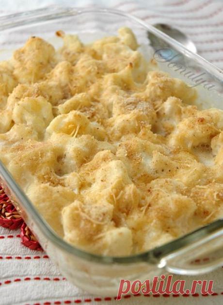 Цветная капуста с чесноком, сыром Пармезан и зеленью в духовке. 100 гр - 86.36 ккал