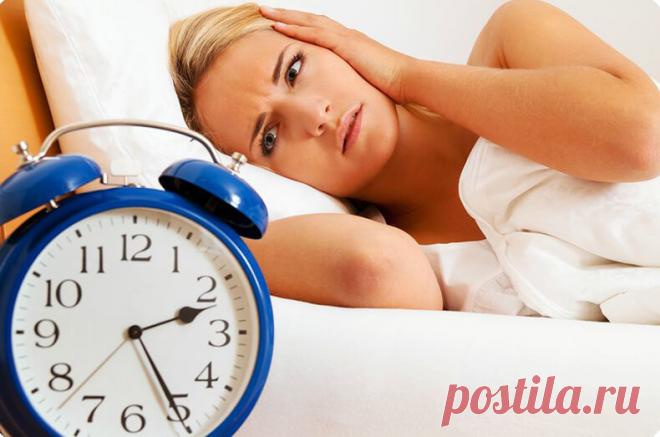 Гормоны старения и гормоны юности: 
Мелатонин – это светочувствительный гормон, который ритмично образуется  в эпифизе человека, расположенном глубоко в мозгу. Суточный ритм человека контролируют внутренние биологические часы.  В течение дня уровень мелатонина снижается и повышается к вечеру перед отходом ко сну. Уровень мелатонина достигает своего пика к полуночи, держится некоторое время и затем начинает снижаться. Выработка мелатонина зависит от суточного цикла. Длительность