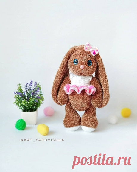 PDF Плюшевый заяц. FREE amigurumi crochet pattern. Бесплатный мастер-класс, схема и описание для вязания амигуруми крючком. Вяжем игрушки своими руками! Зайка, кролик, заяц, зайчик, rabbit, hare, bunny, hase, lebre, lapin, coelhinho. #амигуруми #amigurumi #amigurumidoll #amigurumipattern #freepattern #freecrochetpatterns #crochetpattern #crochetdoll #crochettutorial #patternsforcrochet #вязание #вязаниекрючком #handmadedoll #рукоделие #ручнаяработа #pattern #tutorial #häkeln #amigurumis