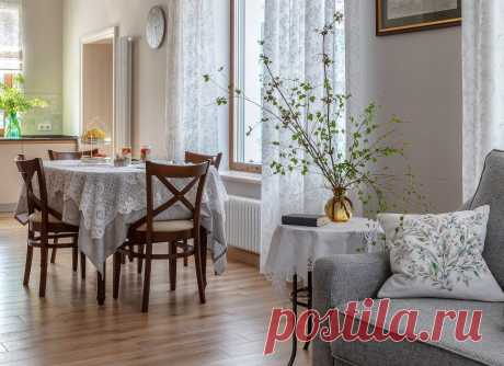 Бабушкина скатерть, старинный буфет, потрясающая отделка: семейный дом 220 кв. м с заботой об истории | ИДЕИ ВАШЕГО ДОМА | Дзен