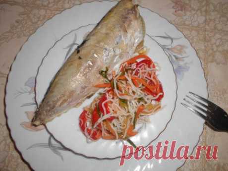Скумбрия (хотя и не празднично, но очень вкусно, просто и быстро))))