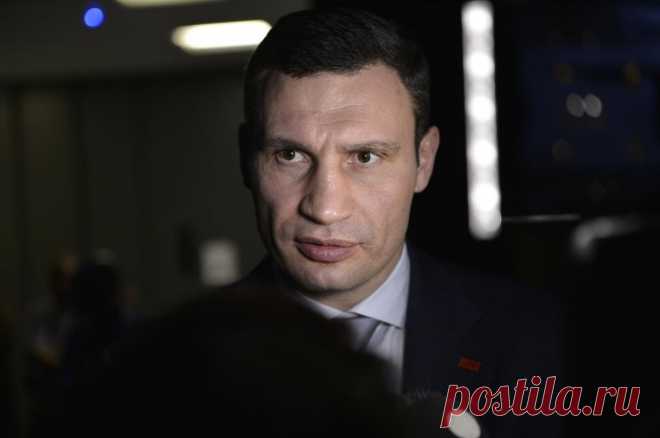 Клинч Кличко. На Украине нарастает фронда Зеленскому. Боксер и ныне мэр Киева Кличко не решается на нокаут Зеленскому.