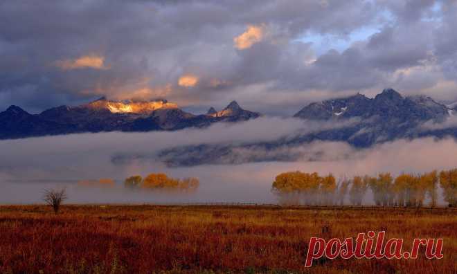 Осеннее утро в горах