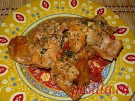 Кролик в сметано-томатном соусе из мультиварки - простой и вкусный рецепт с пошаговыми фото