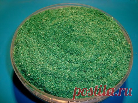 Как сделать декоративный мох из древесных опилок. // How to make moss from sawdust.