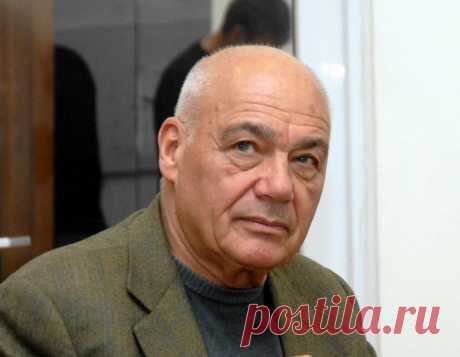 Я являюсь поклонником Вольтера, говорившего, что я не согласен с вами, но готов отдать жизнь за ваше право говорить это. Говорить. Это до того момента, пока слова не становятся реально опасными. (Владимир Познер)