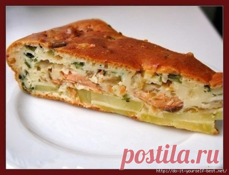 Рыбный заливной пирог с картошкой.