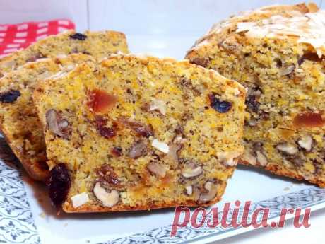 Вкусный морковный кекс с орехами и сухофруктами.Рецепт домашней выпечки к чаю. Вкусный,мягкий,ароматный кекс с орехами и сухофруктами.Рецепт вкусной домашней выпечки очень простой и легкий.Кусочек такого кекса с кофе или чаем это прекрасное начало дня.ИНГРЕДИЕНТЫ:Мука пшеничная – 140 грЯйца – 3 штСахар – 70 грВанильный сахарМорковь – 150 грРастительное масло – 110...