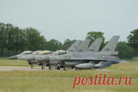 В ожидании F-16. Русские асы «разминаются» на МиГах Украины. Счет сбитых украинских самолетов составил уже 475 воздушных машин.