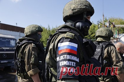 Российские следователи нашли пыточную тюрьму украинского нацбата «Айдар». В Старобельском районе ЛНР следователи нашли пыточную тюрьму на базе запрещенного в России украинского националистического батальона «Айдар». У села Половинкино бывший мясоперерабатывающий цех был переоборудован в место расположения боевиков. Территория базы обнесена бетонным забором с колючей проволокой.