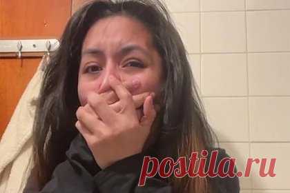 Девушка показала результат стрижки дома со словами «я совершила огромную ошибку». Блогерша Джейми Моронес из США показала результат стрижки в домашних условиях со словами «я совершила ошибку». Так, сначала она разделила волосы на переднюю и заднюю части и завязала их в отдельные хвосты, а затем отрезала по несколько сантиметров с каждой стороны. После этого прическа юзерши стала выглядеть криво.