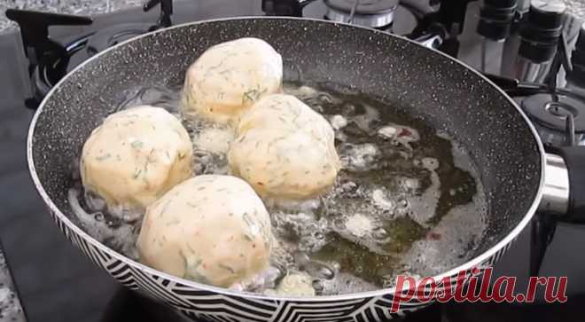 Картофель, приготовленный в сметанном кляре, — настоящий деликатес