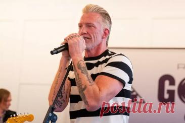 Фронтмен Queens of the Stone Age объяснил, почему жизнь в туре становится особенно сложной после появления семьи.