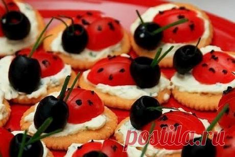 Канапе «Божья коровка» с маслинами