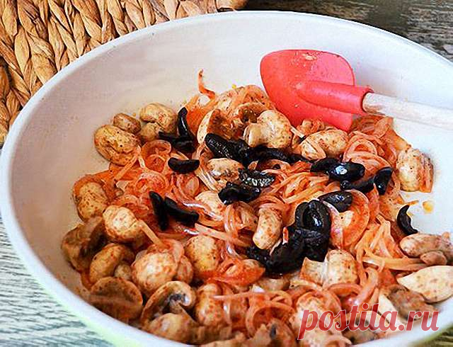 Маринованные шампиньоны с маслинами — ДОМАШНИЕ