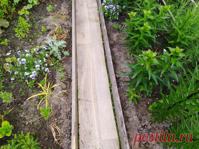 дорожки из линолеума-Смотрится аккуратно и прослужат долго. Особенно, если выбран влагостойкий материал.