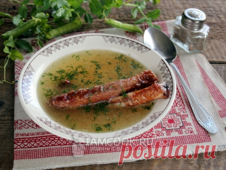 Гороховый суп с копчеными ребрышками в мультиварке