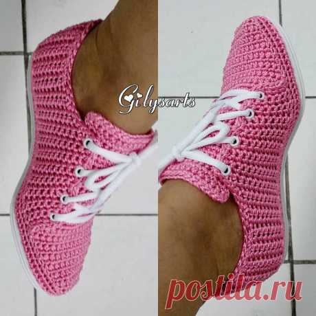 (1) Facebook