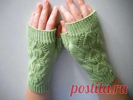 Митенки спицами