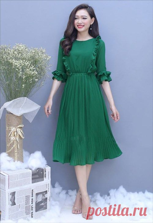 Đầm xòe dập ly tay lỡ nhún bèo màu xanh lá