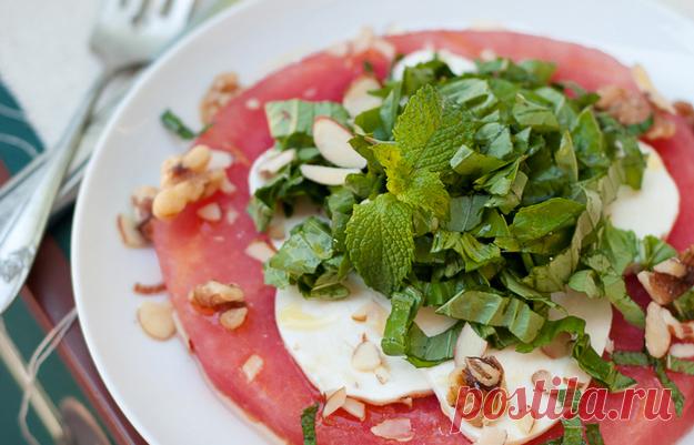 Арбузный салат - кулинарный пошаговый рецепт с фото на KitchenMag.ru