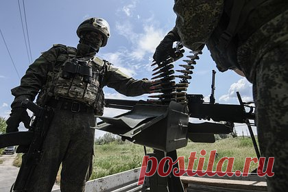 Опубликована карта боевых действий на Украине. Минобороны России во время ежедневного брифинга показало карту боевых действий на Украине на 22 мая. Видео опубликовано в официальном Telegram-канале военного ведомства. На карте отражены основные события, произошедшие в зоне проведения специальной военной операции (СВО) за последние сутки.